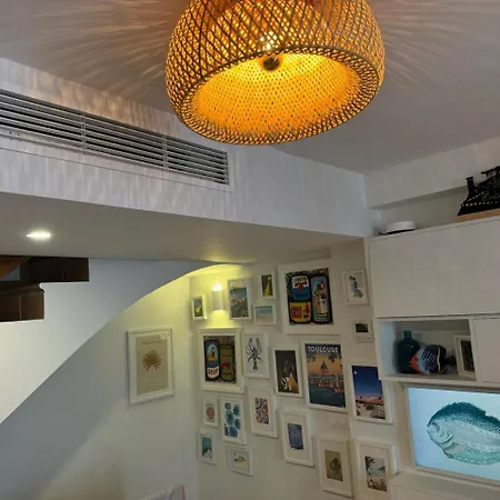 Dom wakacyjny Lets Holidays Centric House With Parking