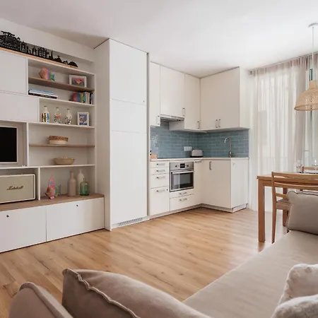 Lets Holidays Centric House With Parking Hébergement de vacances Tossa de Mar