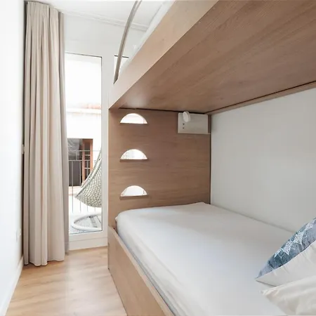 Lets Holidays Centric House With Parking * 또사데마르