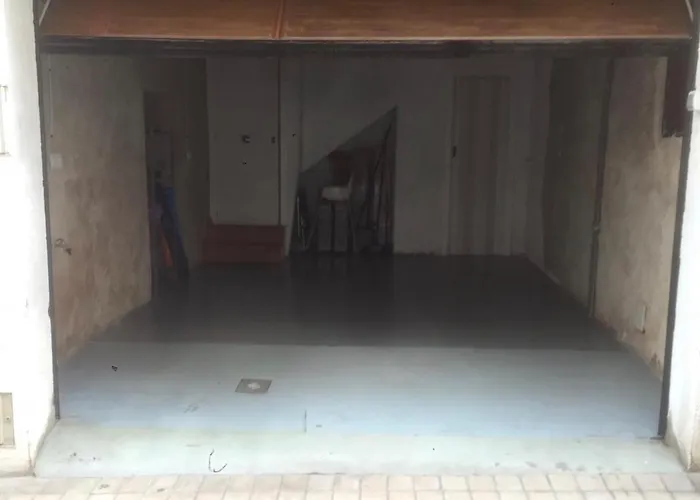 Lets Holidays Centric House With Parking